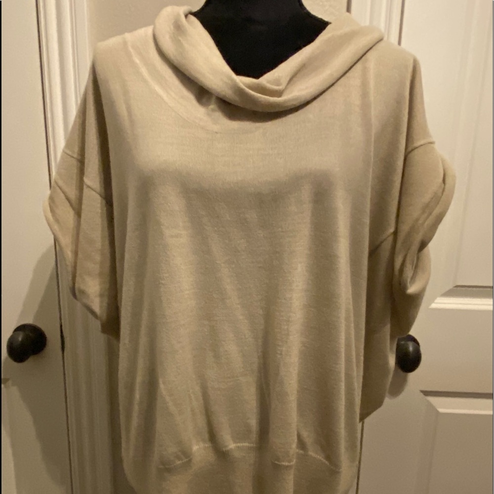 Women’s lightweight sweater tunic
